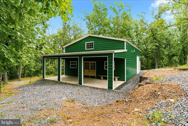 1309 REDLAND RD, Cross Junction, VA 22625