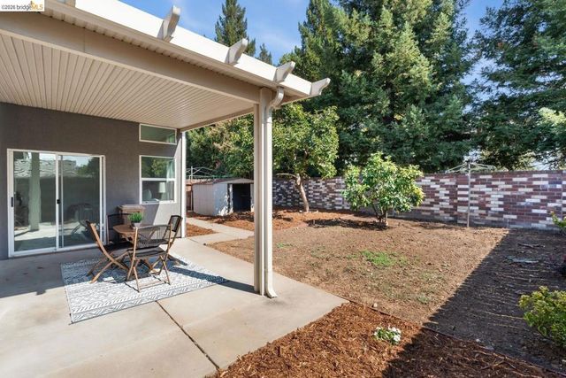 6979 Romanzo WAY, Elk Grove, CA 95758
