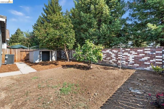 6979 Romanzo WAY, Elk Grove, CA 95758