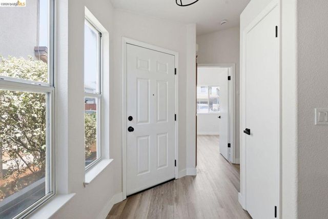 6979 Romanzo WAY, Elk Grove, CA 95758
