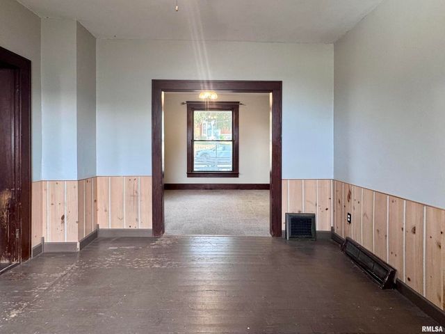 916 7TH Street, Fulton, IL 61252