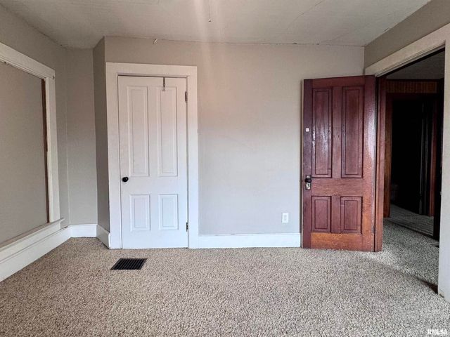 916 7TH Street, Fulton, IL 61252