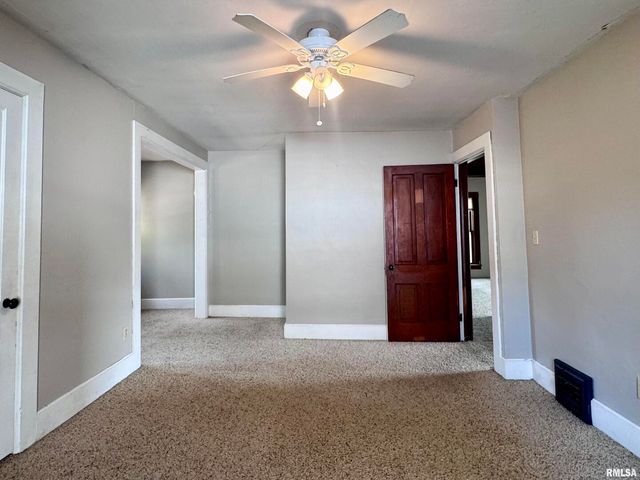 916 7TH Street, Fulton, IL 61252