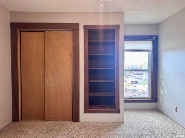 916 7TH Street, Fulton, IL 61252