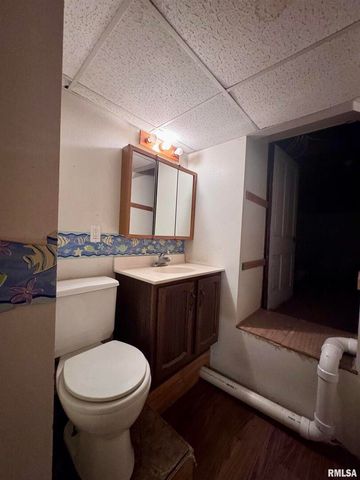 916 7TH Street, Fulton, IL 61252