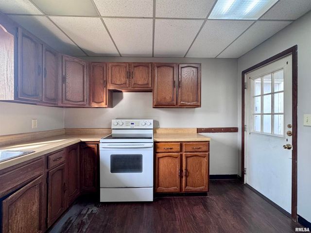 916 7TH Street, Fulton, IL 61252