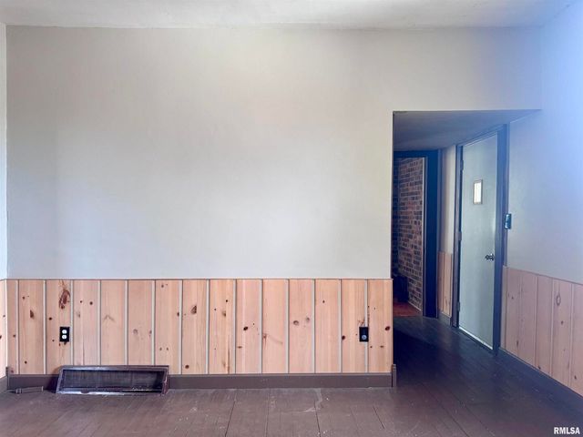 916 7TH Street, Fulton, IL 61252