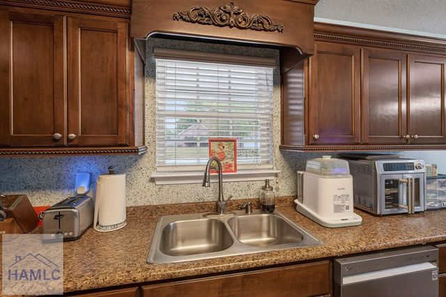 426 Mancey Garrason Loop NE, Ludowici, GA 31316