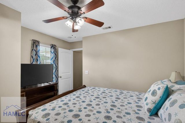 426 Mancey Garrason Loop NE, Ludowici, GA 31316