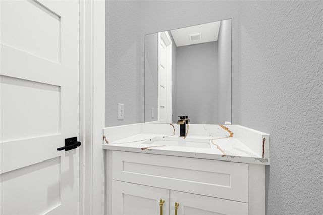 515 Fairfax Lane, Conroe, TX 77303