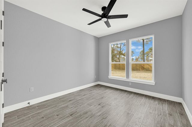 515 Fairfax Lane, Conroe, TX 77303