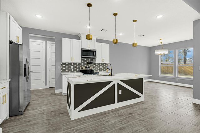 515 Fairfax Lane, Conroe, TX 77303