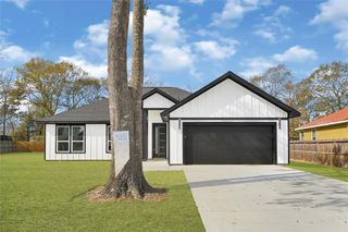 515 Fairfax Lane, Conroe, TX 77303