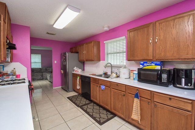 7926 Westington Lane, Houston, TX 77040