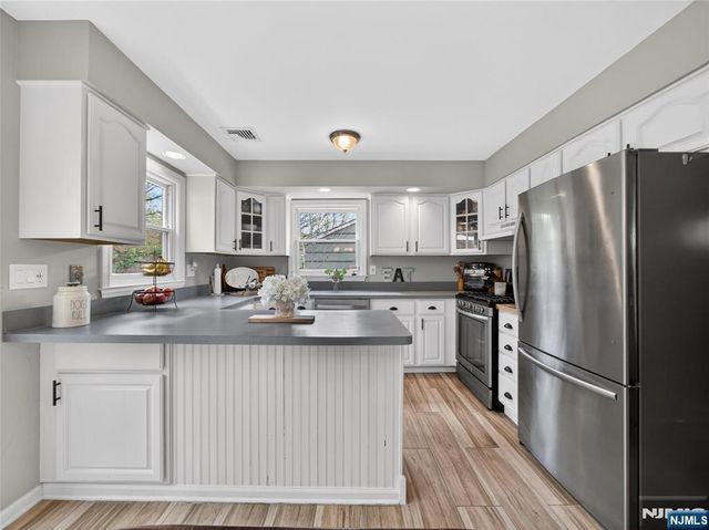 22 Wildwood Terrace, Ringwood, NJ 07456