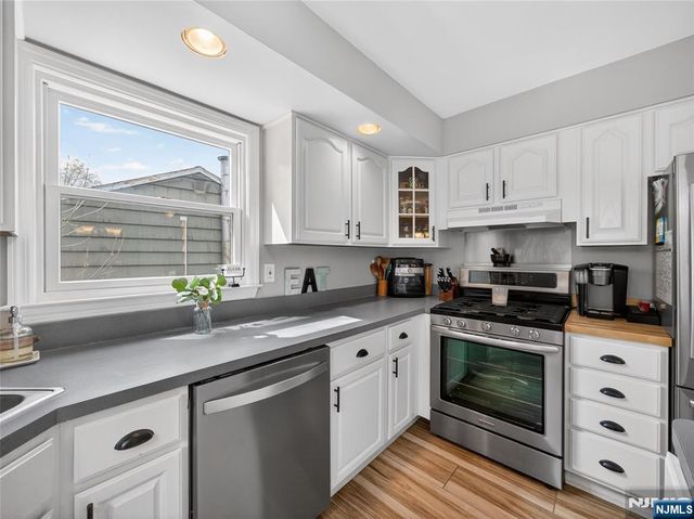 22 Wildwood Terrace, Ringwood, NJ 07456