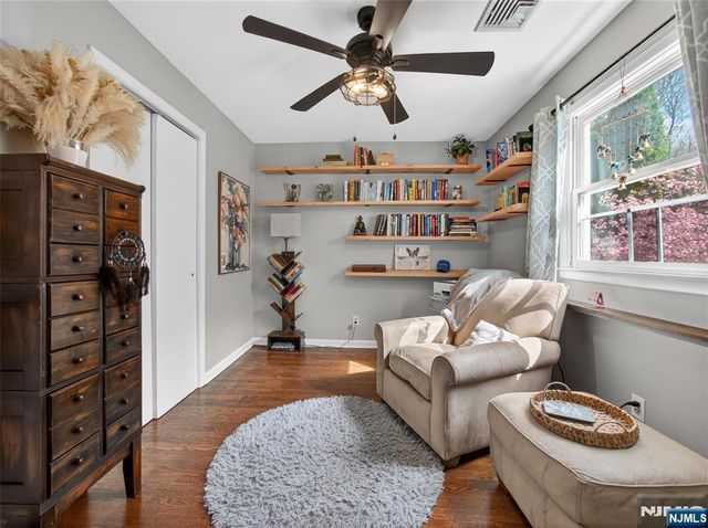 22 Wildwood Terrace, Ringwood, NJ 07456