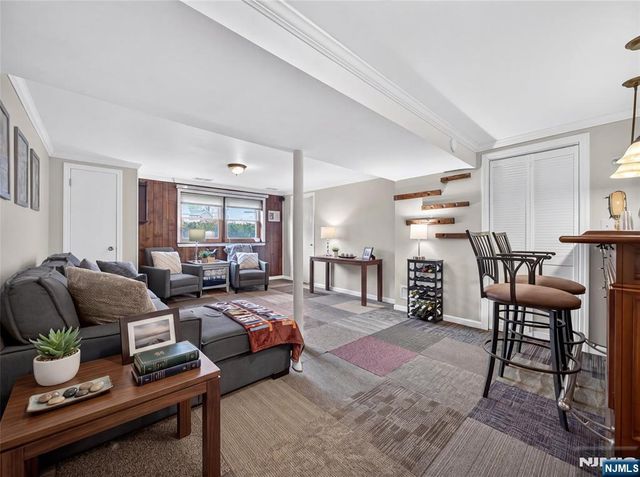 22 Wildwood Terrace, Ringwood, NJ 07456