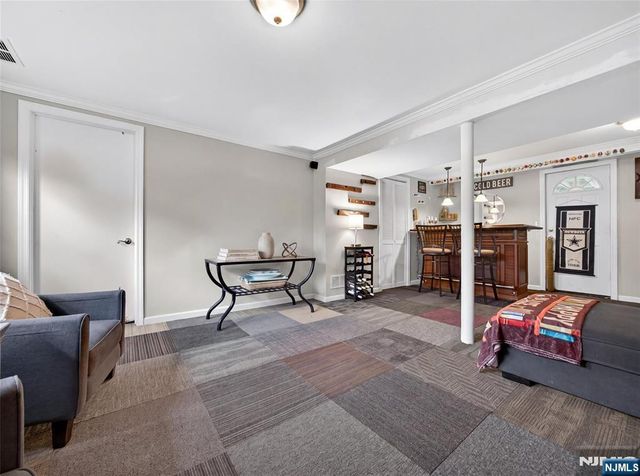 22 Wildwood Terrace, Ringwood, NJ 07456