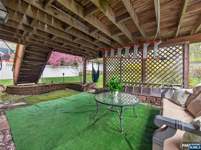 22 Wildwood Terrace, Ringwood, NJ 07456