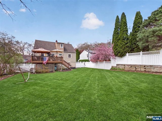 22 Wildwood Terrace, Ringwood, NJ 07456