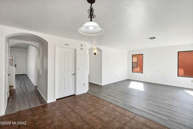 4830 S Vallecano Drive, Tucson, AZ 85746