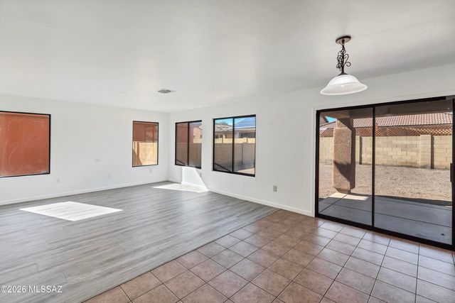 4830 S Vallecano Drive, Tucson, AZ 85746