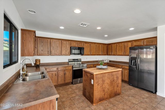 4830 S Vallecano Drive, Tucson, AZ 85746