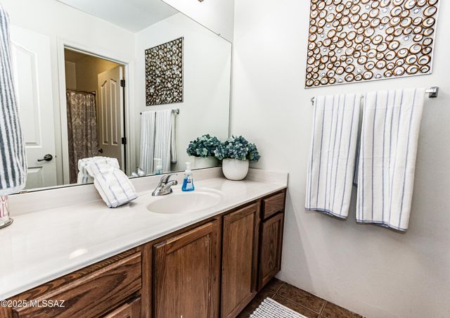 4830 S Vallecano Drive, Tucson, AZ 85746