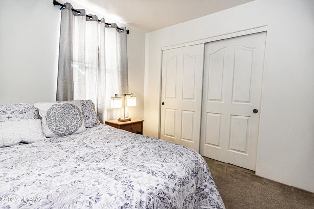 4830 S Vallecano Drive, Tucson, AZ 85746