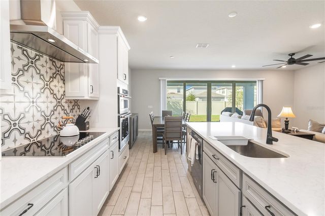 2710 FORESTDALE STREET, St Cloud, FL 34771