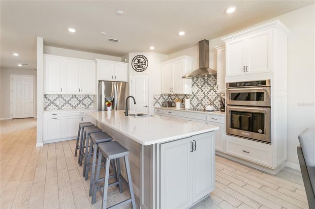 2710 FORESTDALE STREET, St Cloud, FL 34771