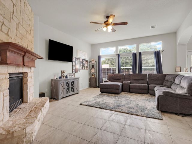 604 Abbott Avenue, Desoto, TX 75115