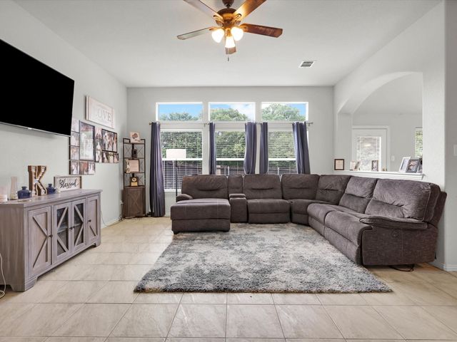 604 Abbott Avenue, Desoto, TX 75115