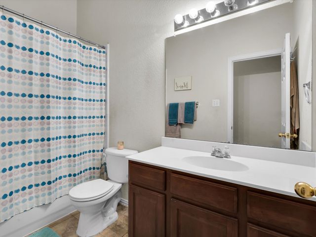 604 Abbott Avenue, Desoto, TX 75115