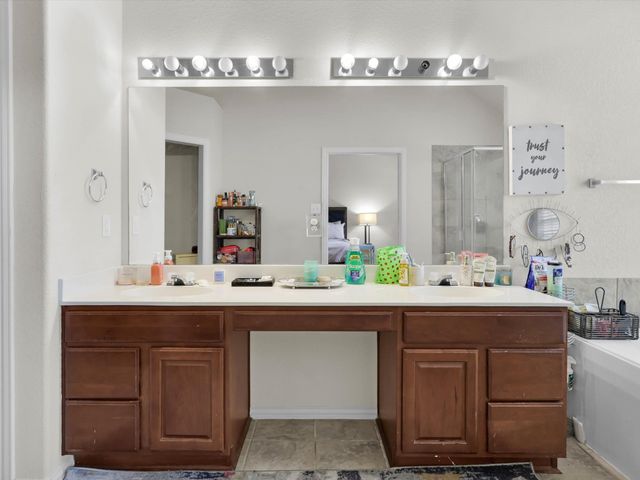 604 Abbott Avenue, Desoto, TX 75115