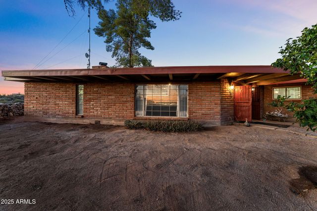 590 Constellation Road, Wickenburg, AZ 85390