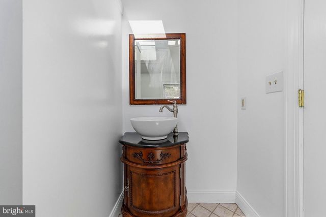 14 VAN DUYN DR, Ewing, NJ 08618