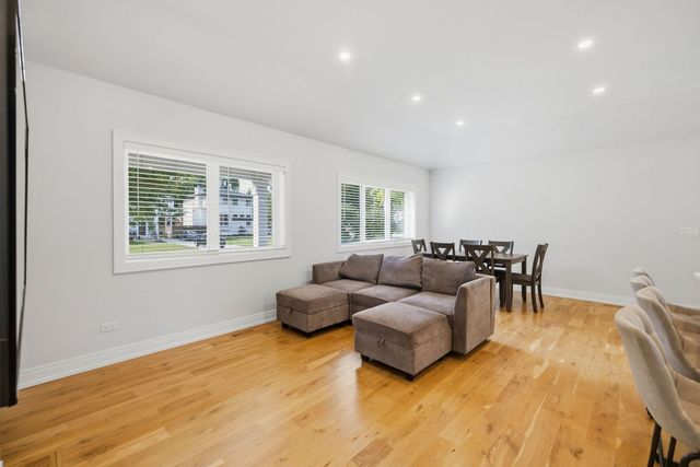 535 The Lane, Hinsdale, IL 60521