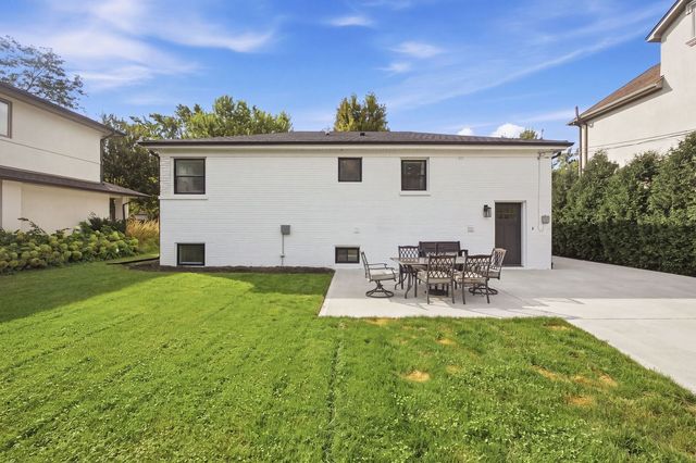 535 The Lane, Hinsdale, IL 60521