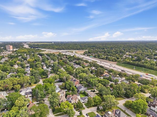 535 The Lane, Hinsdale, IL 60521