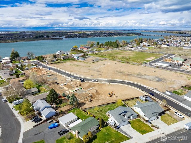 515 S Dorsing Street, Moses Lake, WA 98837