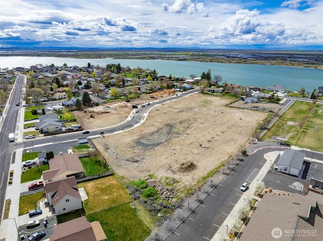 515 S Dorsing Street, Moses Lake, WA 98837