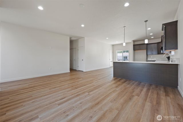 515 S Dorsing Street, Moses Lake, WA 98837