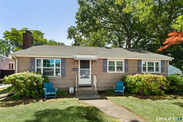 37 Roosevelt Avenue, West Haven, CT 06516