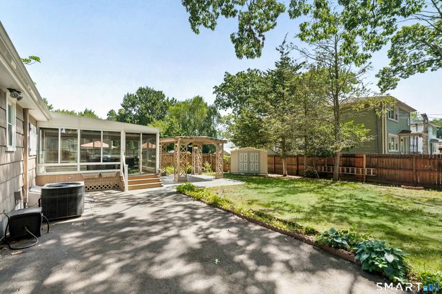 37 Roosevelt Avenue, West Haven, CT 06516