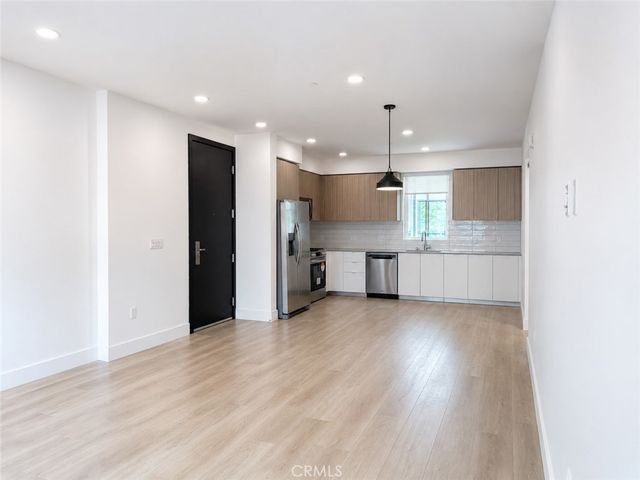 12078 Guerin Street 206, Studio City, CA 91604
