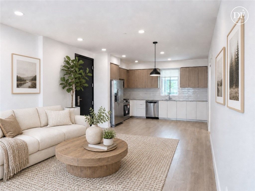 12078 Guerin Street 206, Studio City, CA 91604