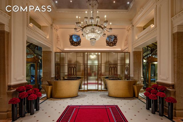 2 E 55th Street 918W17, New York City, NY 10022