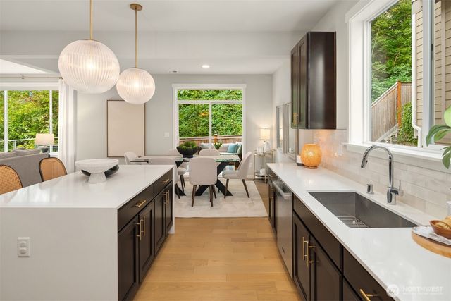 2119 NW Lynx Loop, Issaquah, WA 98027